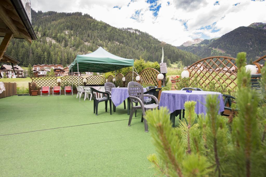 Chalet Pineta Relax Location Canazei Exterior foto